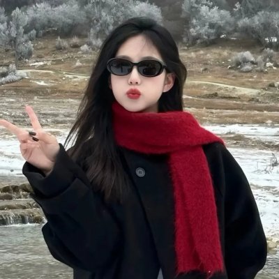 潇洒佳人淡淡妆